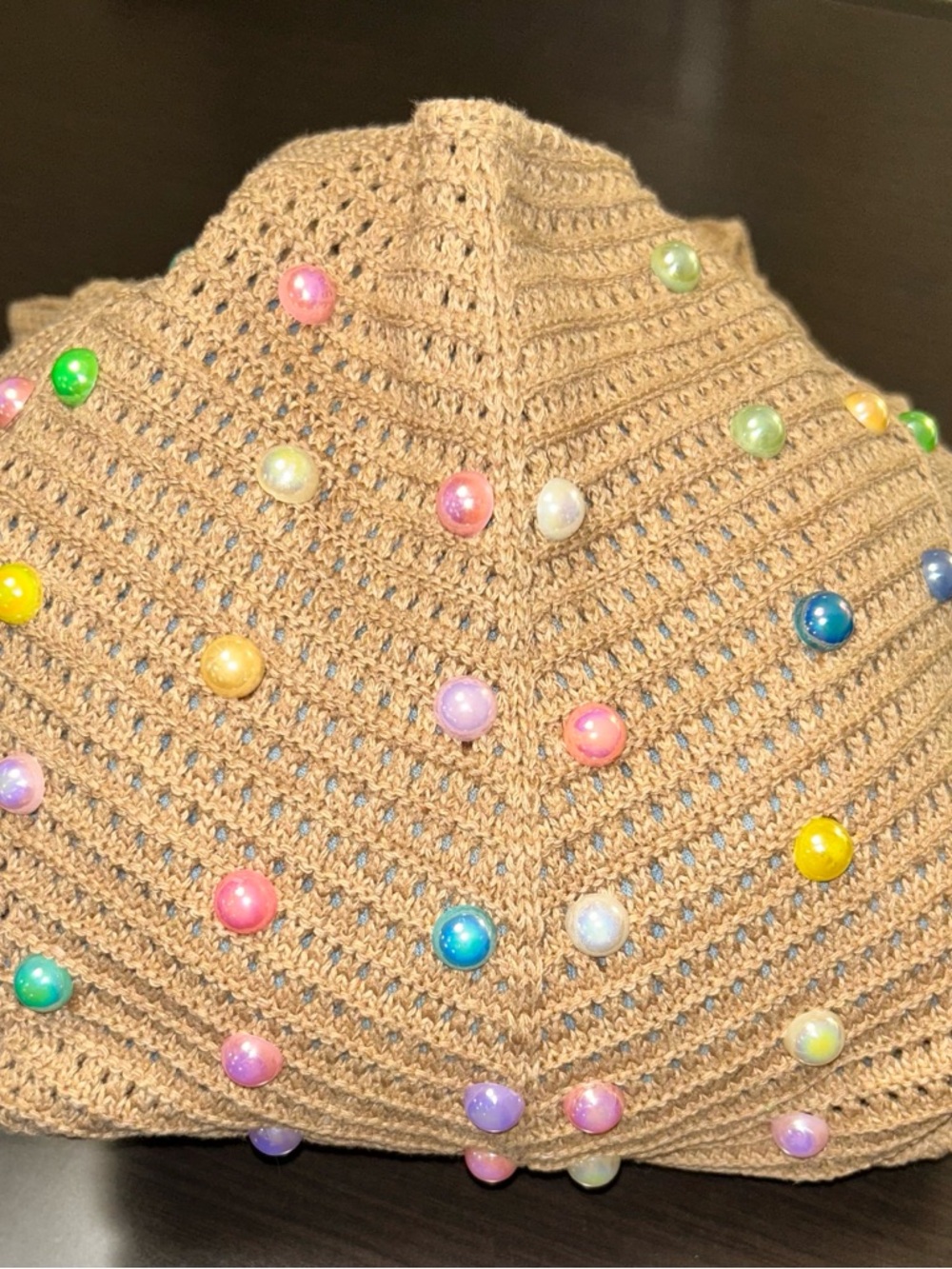 Beige Crochet Shoulder Bag with Multicolor Bead Accents - Picture 2 of 5